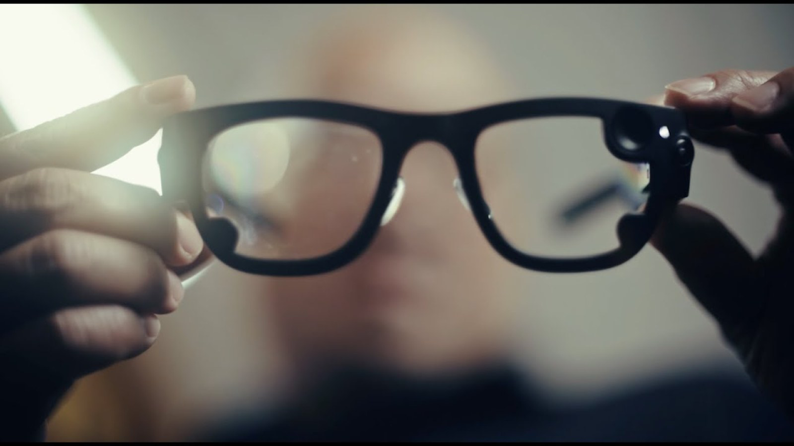 Mẫu kính Meta Project Aria cho các nhà phát triển AI